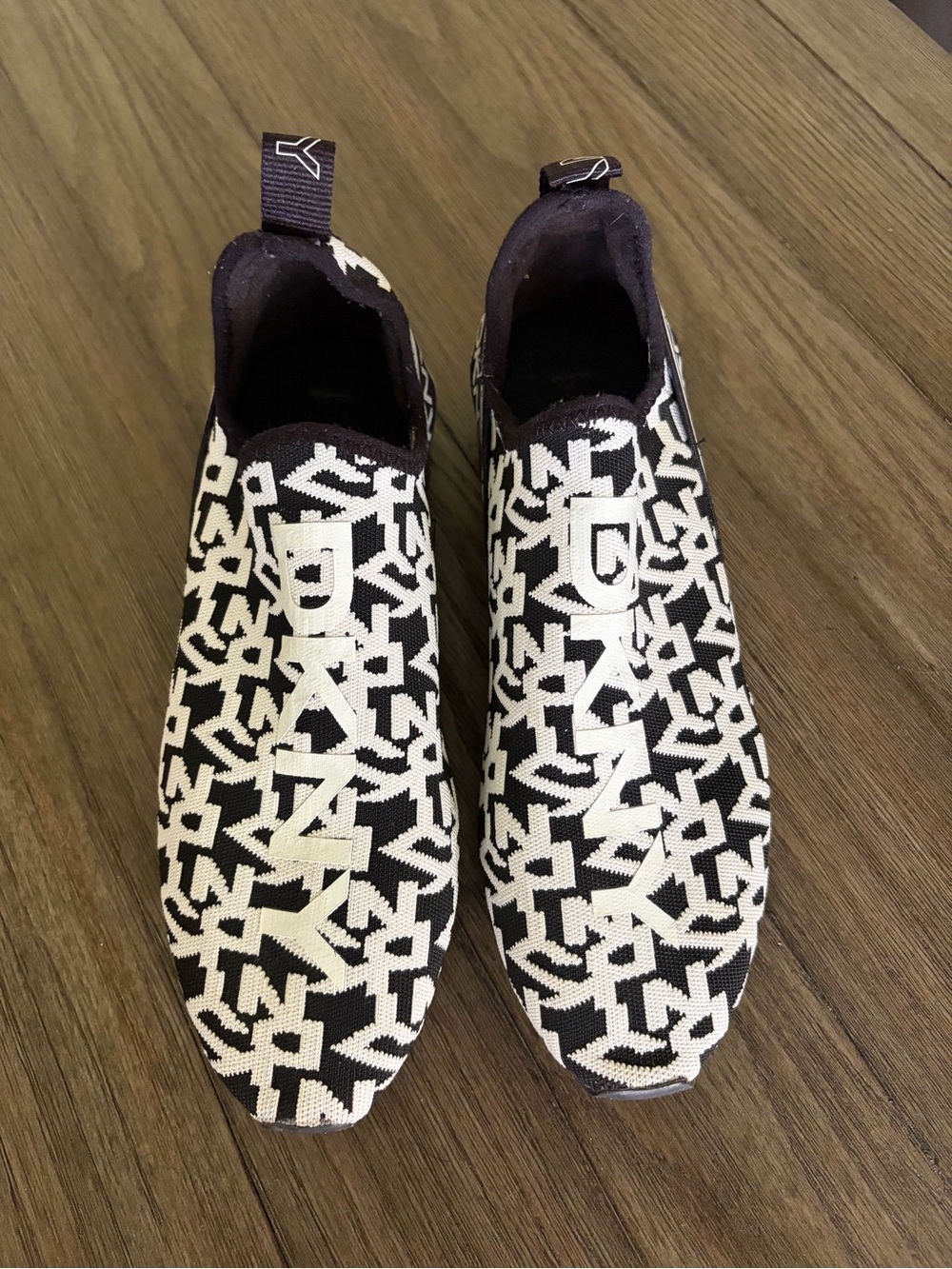 DKNY Women's Black & White Logo Slip-On Athletic Sneakers Size 9